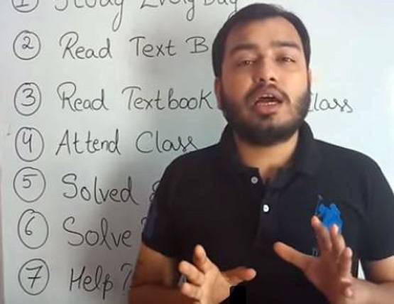 पाकिस्तानी भी इस भारतीय टीचर के मुरीद, लेते हैं फ्री कोचिंग
