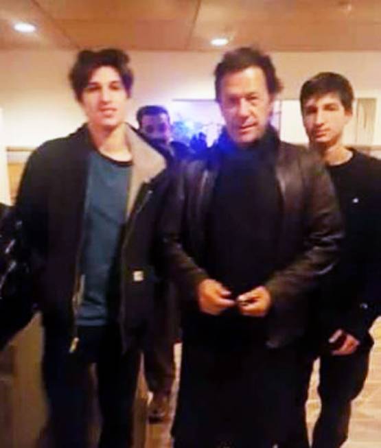 इस देश में रहते हैं पाक PM इमरान खान के बेटे, इतना बड़ा है परिवार