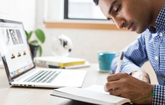 IAS इंटरव्यू में पूछा- पहली सिगरेट कब पी? टॉपर ने दिया ये जवाब