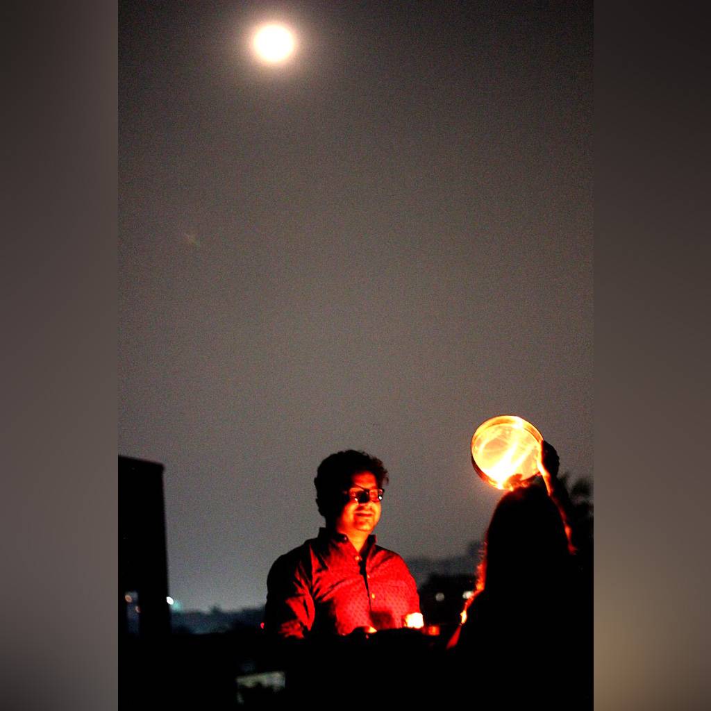 करवा चौथ: जानें, आपके शहर में कितने बजे निकलेगा चांद?