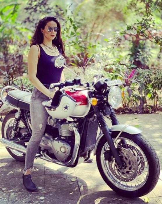 20 साल बाद भी उतनी ही फिट-बोल्ड नजर आईं गुल पनाग, देखें तस्वीरें