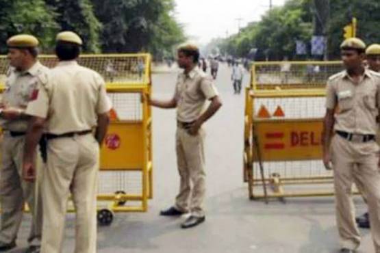 12वीं पास के लिए दिल्ली पुलिस में नौकरी, होंगे पेंशन योजना के हकदार