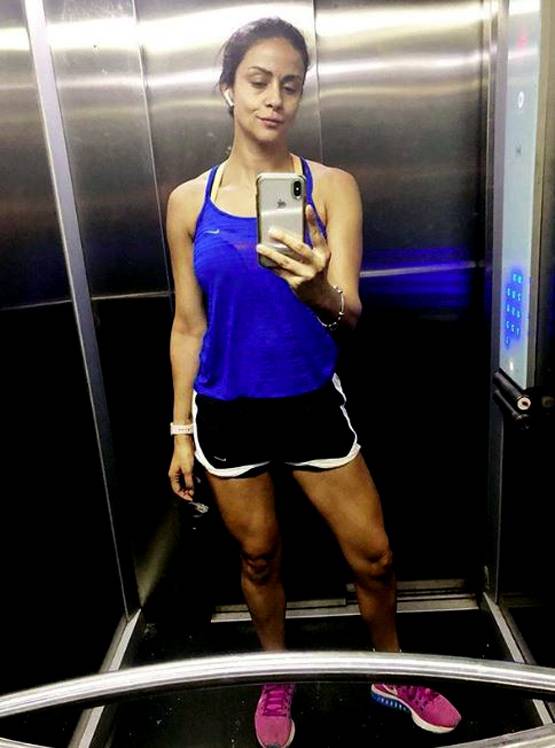 20 साल बाद भी उतनी ही फिट-बोल्ड नजर आईं गुल पनाग, देखें तस्वीरें