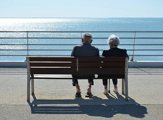 बुढ़ापे में चाहिए दिल दुरुस्त, दिमाग चुस्त तो रहिए सेक्सुअली एक्टिव