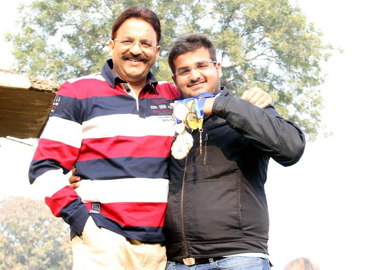 मुख्तार के शूटर बेटे के घर रेड, ऐसे हथियार मिले कि पुलिस भी दंग