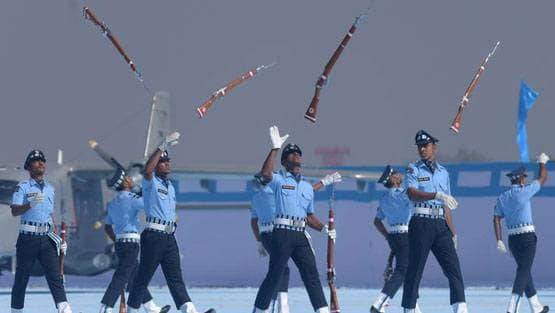 हर बार दी मात, जानिए वायुसेना की ताकत में भारत के सामने कहां टिकता है PAK?