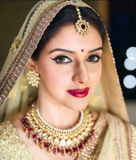 पर्सनल लाइफ एंजॉय कर रहीं गजनी की ये एक्ट्रेस, फिल्मों से रहती हैं दूर