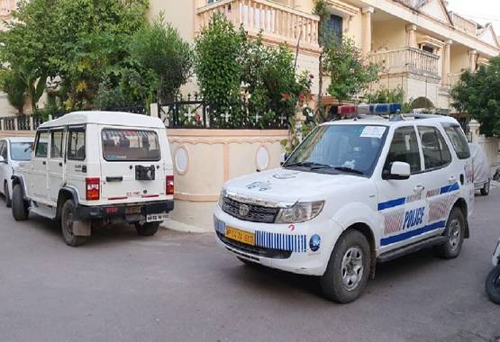 धनकुबेर निकला अफसर, मिली इतनी संपत्ति कि देखकर सब हैरान