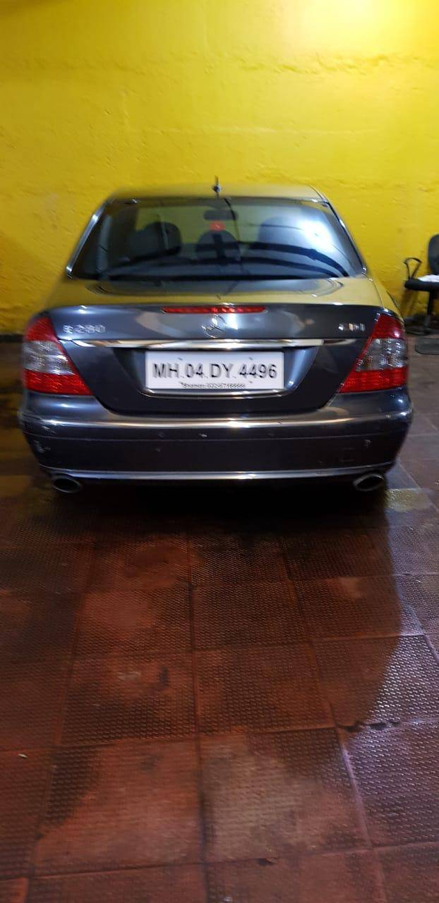 शिकंजे में रियल एस्‍टेट कंपनी के 2 बड़े चेहरे, जब्‍त हुईं ये लग्‍जरी कारें