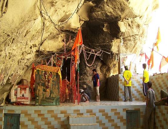 नवरात्र: पाकिस्तान ही नहीं इन 4 देशों में भी हैं देवी मां के शक्ति पीठ