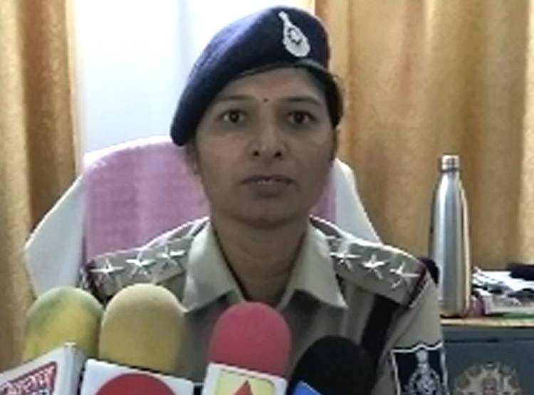 6 द‍िन व‍िवाह‍िता से रेप, पत‍ि के नाम को सिगरेट से दाग कर मिटाया