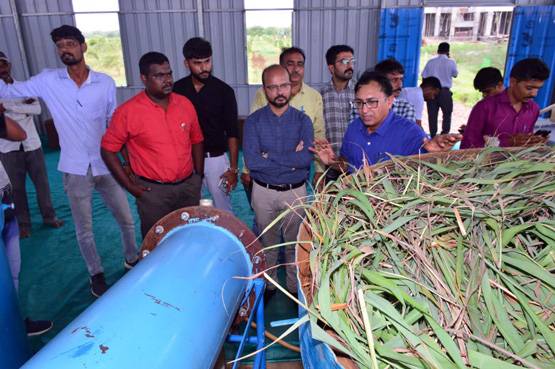 UPSC: पूछा प्रश्न, सुना दी PM मोदी के कैंपेन पर कविता, बने IAS