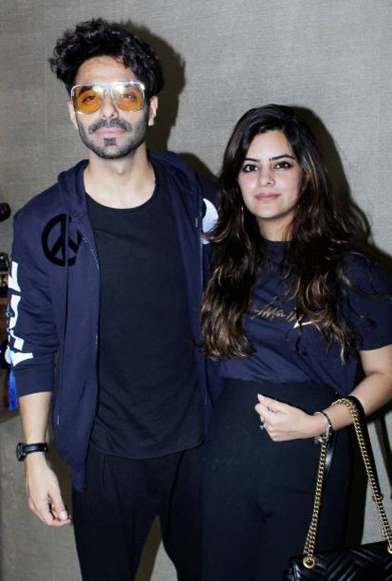 सांड की आंख-मेड इन चाइना की स्क्रीनिंग, स्टाइलिश लुक में दिखे सितारे