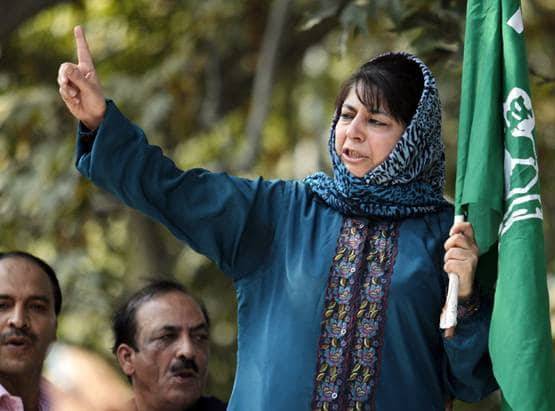 कौन हैं वे 5300 कश्मीरी परिवार जिन्हें मोदी सरकार देगी 5.5 लाख रुपए