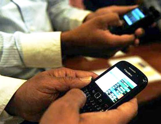 देर तक FB-Insta यूज से हो रहे ये 7 खतरनाक रोग, आपको तो नहीं?