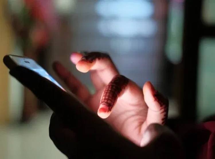 बैन के बाद भी खुल रहीं पॉर्न साइट्स, ऐसे चल रहा सीक्रेट खेल