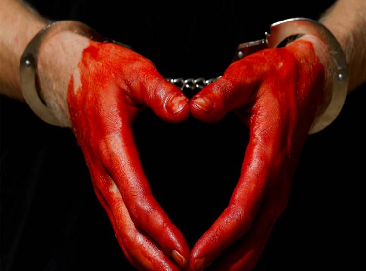 लड़की का कई लड़कों से अफेयर, मां ने टोका तो दी भयानक मौत