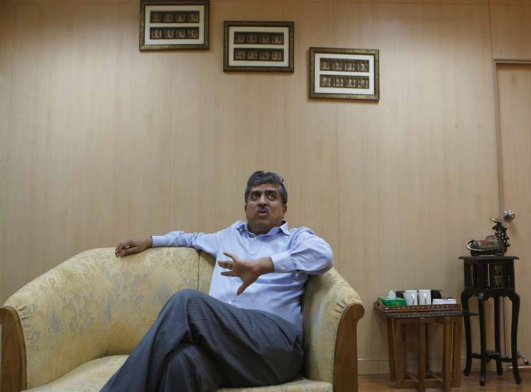 इंफोसिस में 'हेरा-फेरी' से हिला देश, इन 7 दोस्तों ने बनाई थी कंपनी