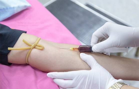 साइंटिस्ट ने लैब में बनाया खून, चढ़ाया जा सकता है किसी भी मरीज को