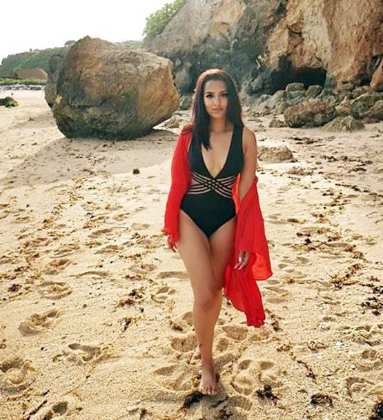 प्रियंका से होती है इस नेपाली एक्ट्रेस की तुलना, कांस में भी लहराया परचम