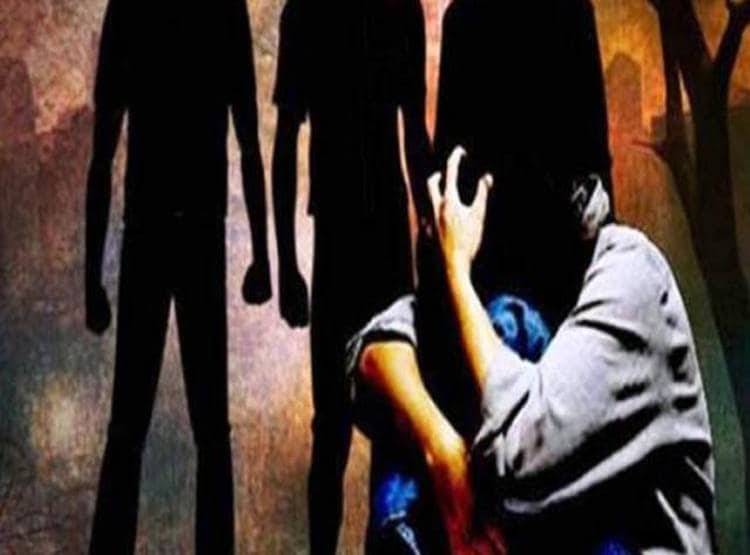 4 लड़कों ने 3 द‍िन लड़की से क‍िया गैंगरेप, सुनाई आपबीती