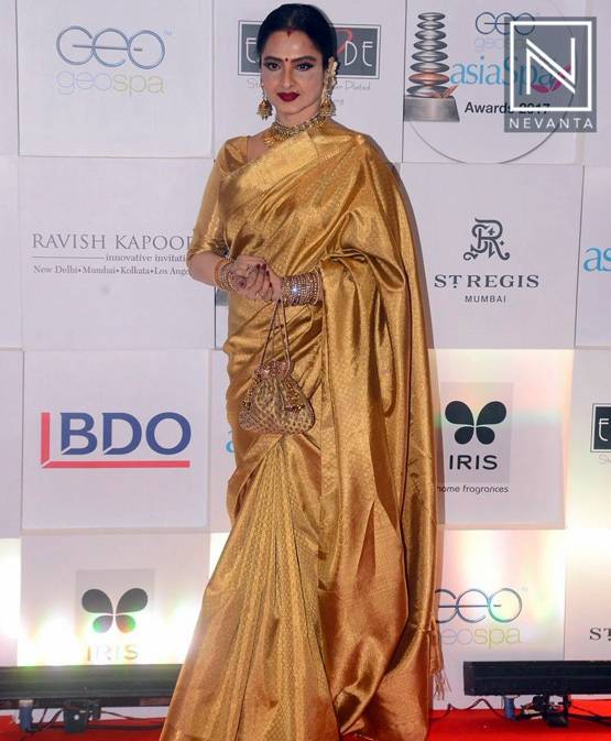 ये है 65 साल की रेखा की कभी ना ढलने वाली खूबसूरती का सीक्रेट, देखें डाइट प्लान