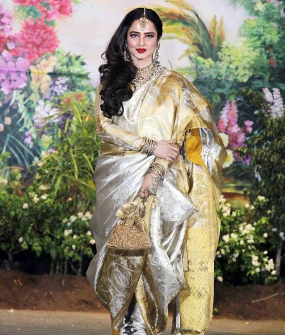 ये है 65 साल की रेखा की कभी ना ढलने वाली खूबसूरती का सीक्रेट, देखें डाइट प्लान