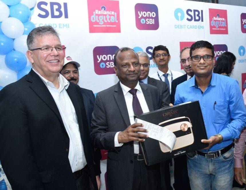 SBI दे रहा डेबिट कार्ड पर बड़ा ऑफर, मिलेगा ये फायदा