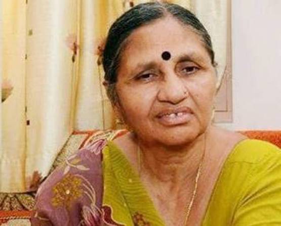 मोदी की भतीजी हैं दमयंती, इतना बड़ा है PM का परिवार