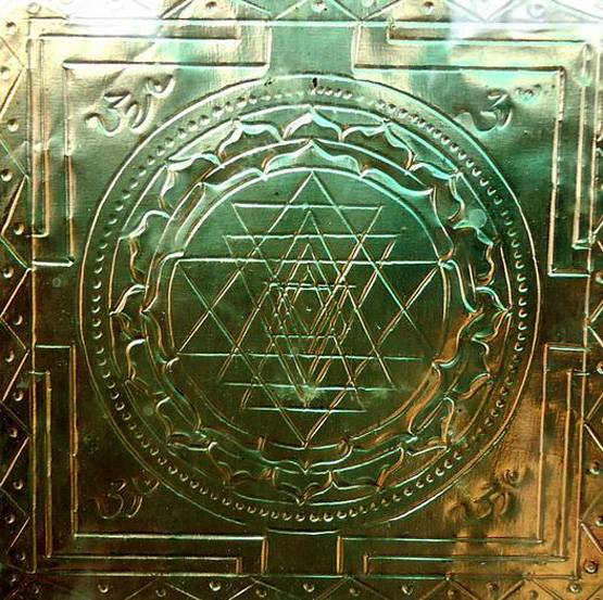 दिवाली से पहले इन 9 चीजों को लाएं घर, होगा लाभ ही लाभ