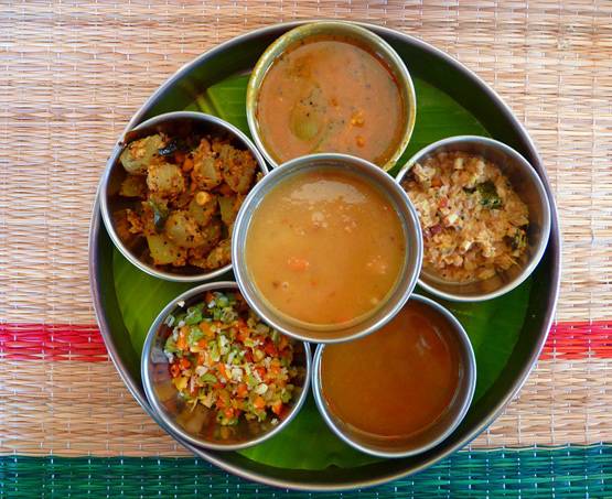 धनतेरस के दिन करें इन 5 चीजों का दान, बरसेगी माता लक्ष्मी की कृपा