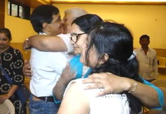 गुजरात का अनोखा क्लब, जहां फूट-फूटकर रोते हैं लोग, अजीब है वजह!