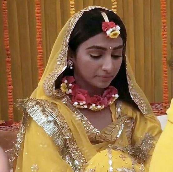 ये रिश्ता... फेम मोहिना कुमारी की हल्दी रस्म की तस्वीरें वायरल, ऐसा था लुक