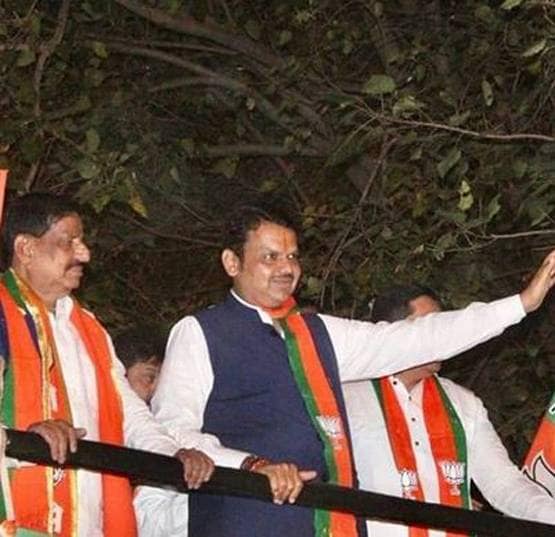 इतने पढ़े- लिखे हैं महाराष्ट्र के CM फडणवीस, पास हैं इतनी डिग्रियां