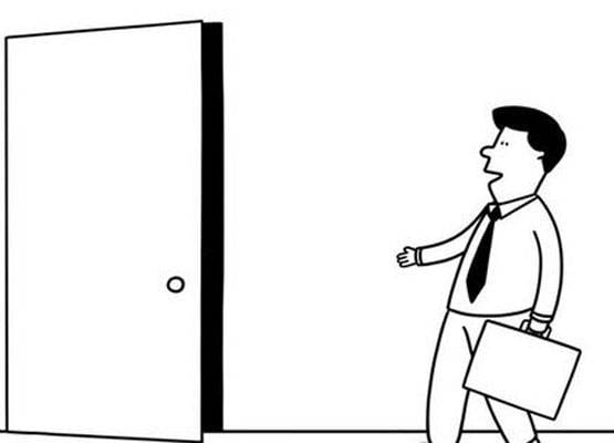 IAS इंटरव्यू में रूमाल देख पूछा 'What is That', दिया मजेदार जवाब