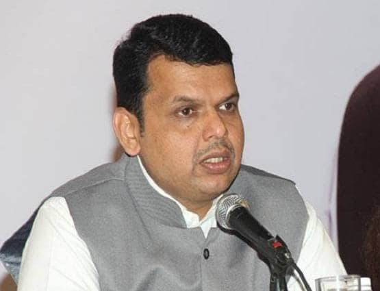 फडणवीस देंगे मात या उद्धव की बनेगी बात? जानें क्या कहते हैं सितारे