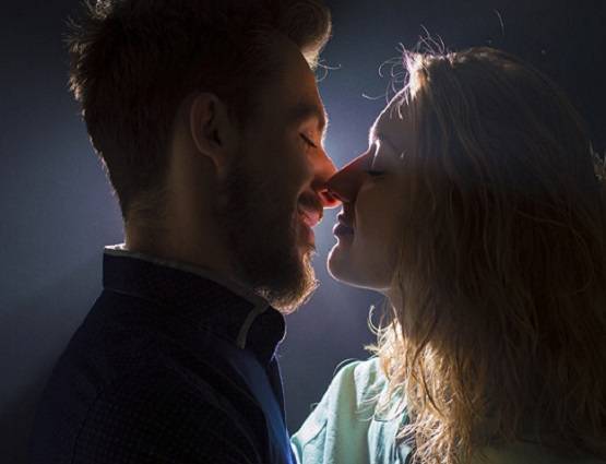 कैसी है भारतीयों की सेक्स लाइफ? अब 18 से पहले ज्यादा लोग खो रहे वर्जिनिटी