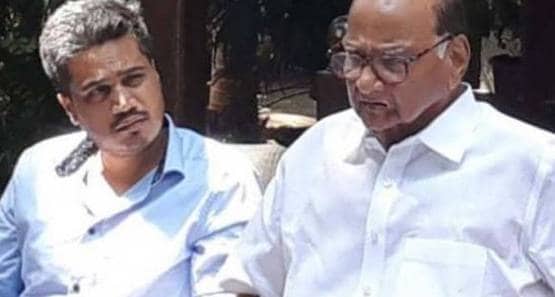 इतना बड़ा शरद पवार का परिवार, चाचा को छोड़ भतीजे ने बनाई सरकार