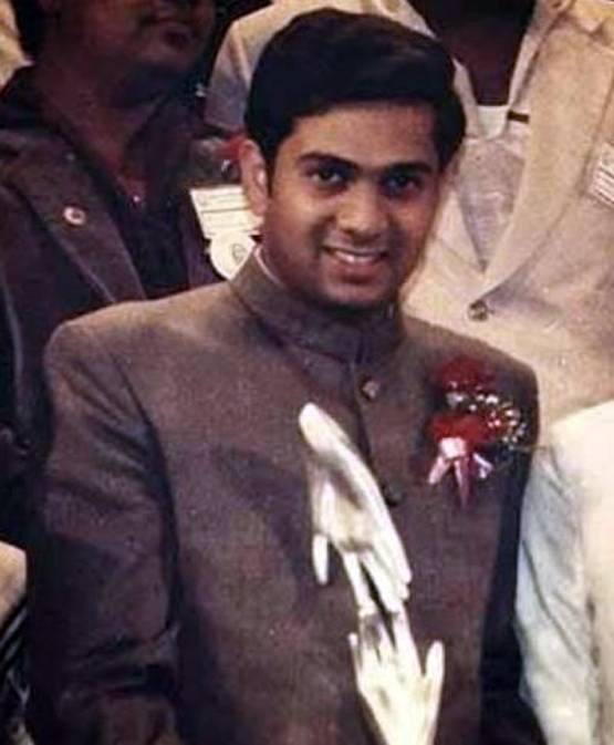 इस शख्स के पास देश में सबसे ज्यादा डिग्रियां, लिम्‍का बुक में नाम