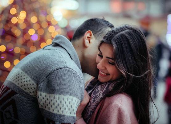 पति-पत्नी के पीठ पीछे कितने भारतीय चलाते हैं अफेयर, सामने आई सच्चाई