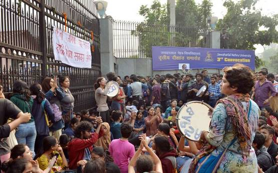 JNU में पूरी फीस वापस नहीं, जानें- कितना बढ़ा-घटा फीस स्ट्रक्चर