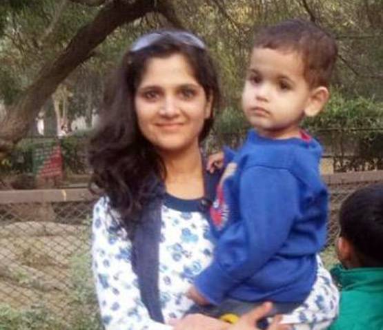 किसी ने बेटे को किया दूर, किसी ने लगाया पंक्चर, ऐसे बने IAS अफसर