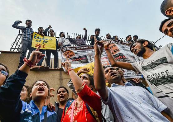 टॉप-10 यूनिवर्सिटी में JNU की हॉस्टल फीस सबसे ज्यादा