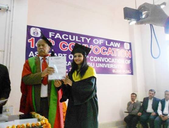 शादी न करने पर घरवालों ने कहा- तुमसे न हो पाएगा, अब बिहार की बेटी बनी जज