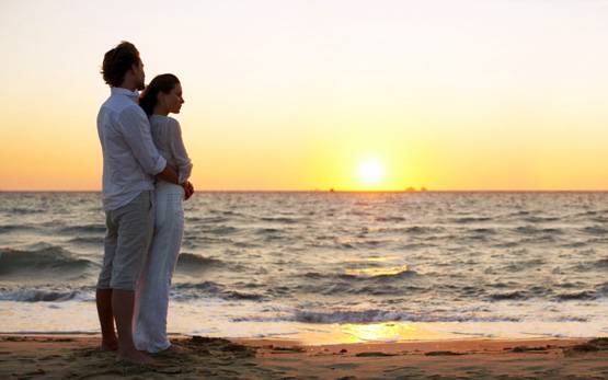 पति-पत्नी के पीठ पीछे कितने भारतीय चलाते हैं अफेयर, सामने आई सच्चाई