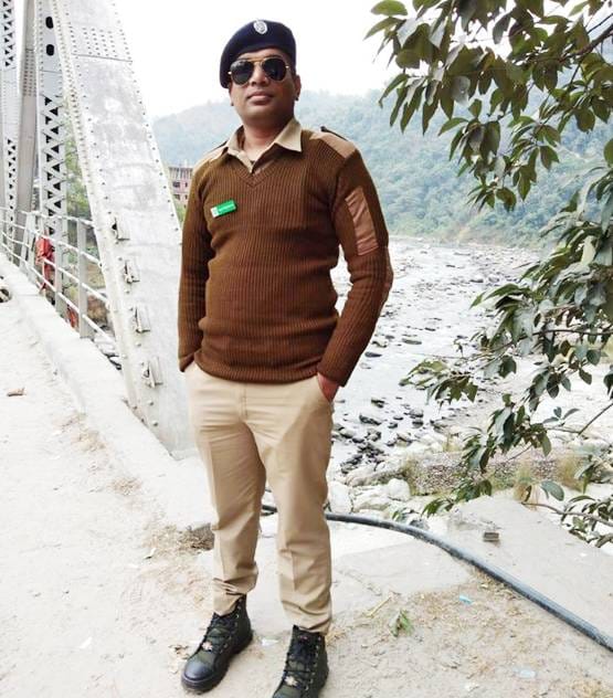 मां 7वीं, पिता तीसरी पास, बेटा 5वें अटेंप्ट में बना IAS, ये थी स्ट्रेटजी