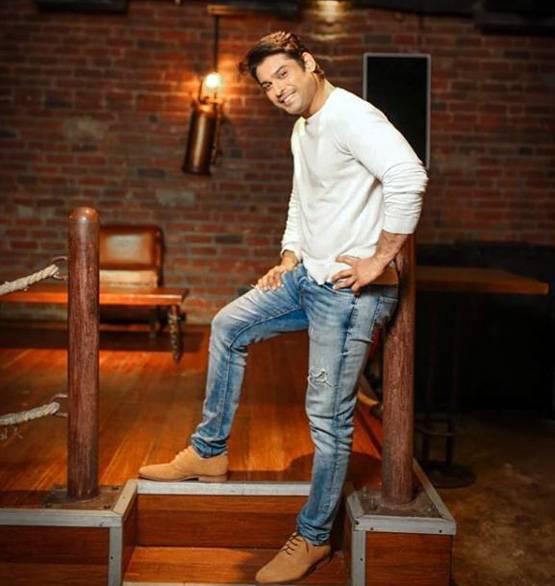 'नामर्द' बोलने पर सिद्धार्थ की फ्रेंड ने रश्मि की लगाई क्लास, कही ये बात