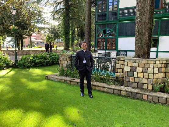 सुदूर गांव में कैसे पहुंचाएंगे बिजली? ये जवाब देकर IAS बने जावेद