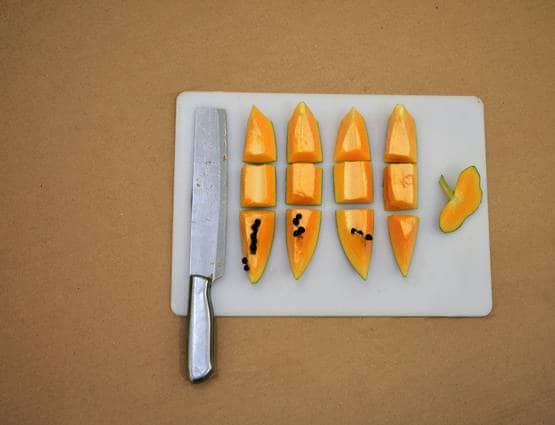 बढ़ते वजन को कंट्रोल करना है तो खाना शुरू कर दें ये फल