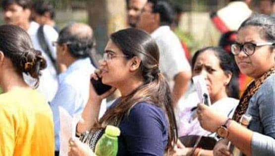 IAS इंटरव्यू में रूमाल देख पूछा 'What is That', दिया मजेदार जवाब